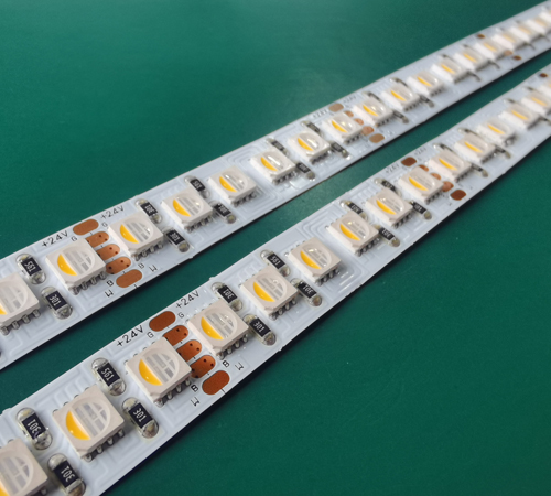 Neuankömmling 2: Hochwertiges RGBW LED-Streifenlicht 120leds Projektbeleuchtungskörper.